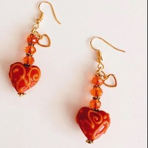 Ladies red heart earrings